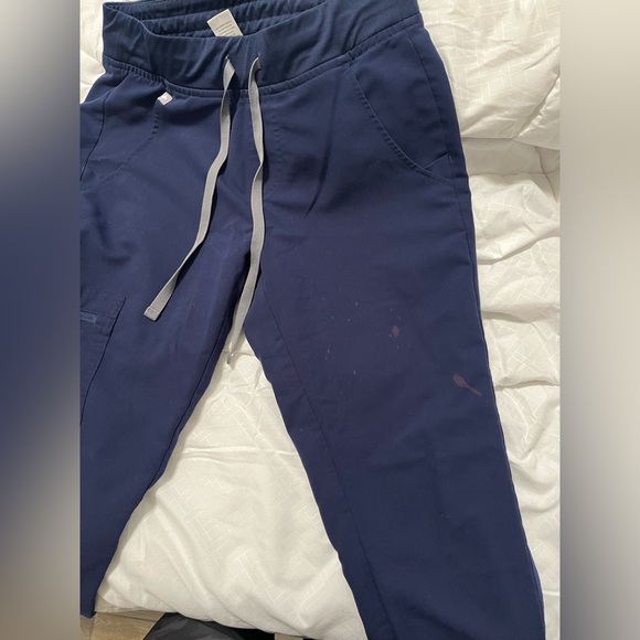 Figs Navy Scrub Set - Picture 5 of 5